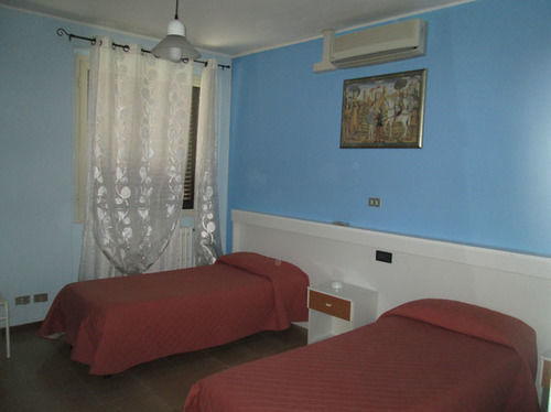 Hotel Stazione Паратико Экстерьер фото